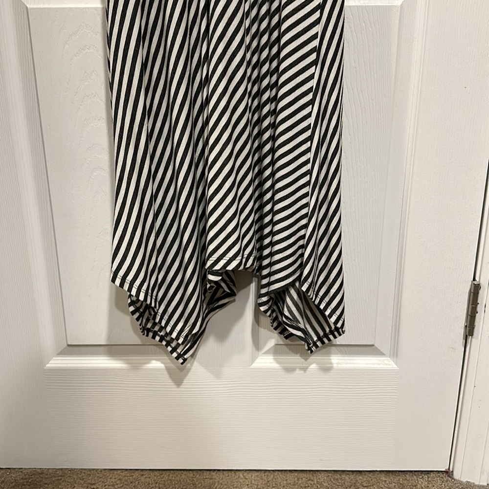 Sundress - Picture 3 of 4